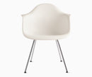 Eames Fauteuil plastique moulé