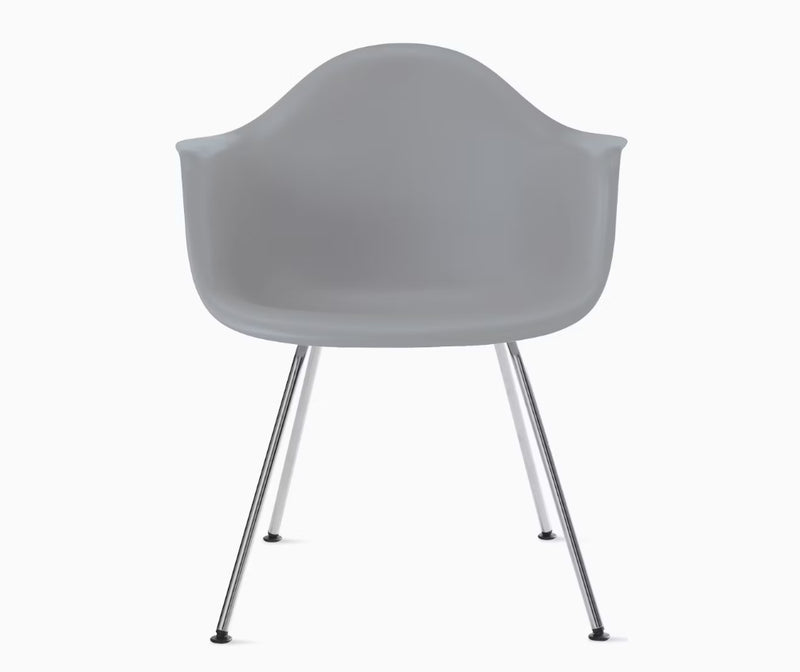 Eames Fauteuil plastique moulé