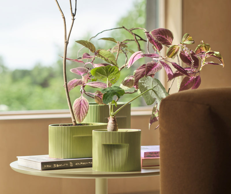 muuto plant pot Ridge Planter cache-pot | Muuto