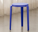 LOU Klein Blue® tabouret en chêne